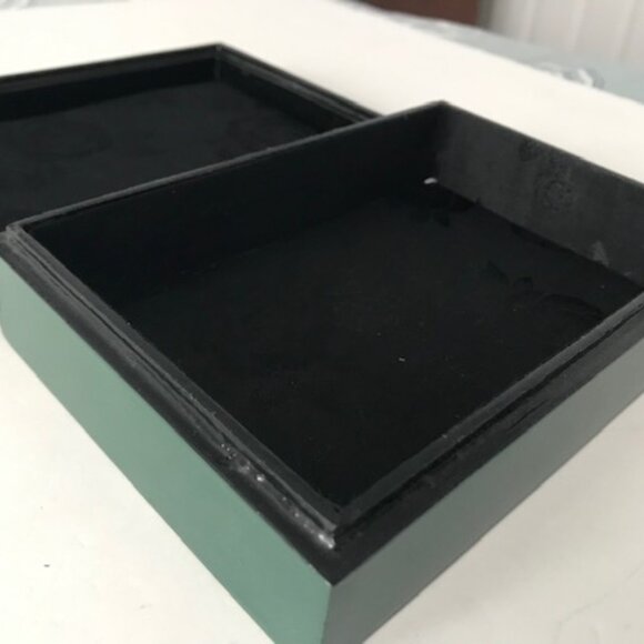 Lacquered Men's Keepsake Box Nautical Theme - Picture 3 of 5